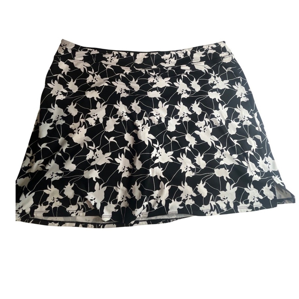 Tranquility by Colorado Clothing Womens XXL Black White Floral Skort Activewear